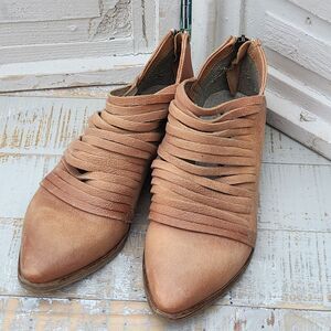 Free People Lost Valley Ankle Boot Size 6 Boho Leather Cut Out Zip Block Heel